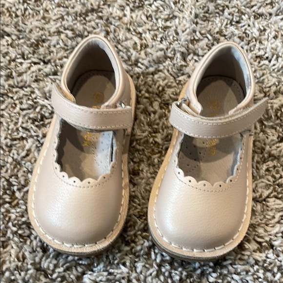 Classic Tan Kids Shoes - Picture 8 of 8